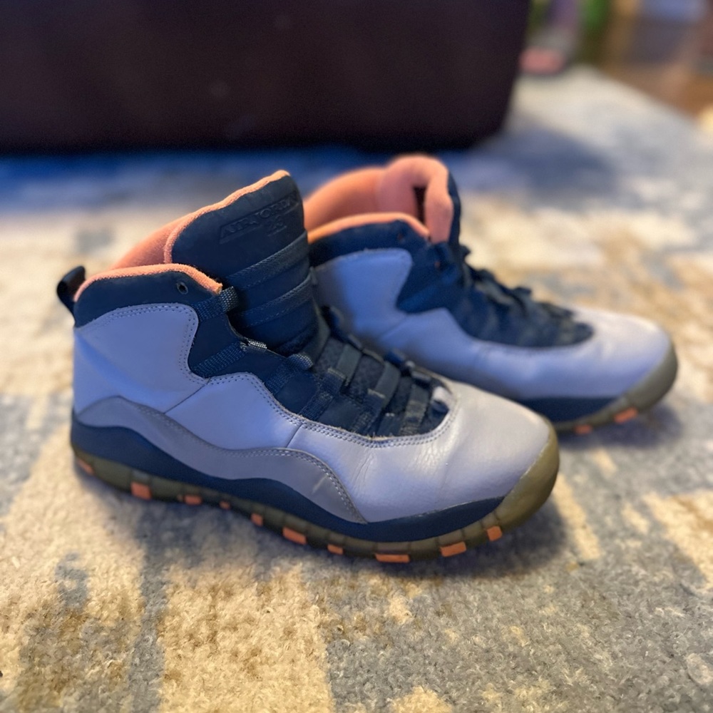 Nike Air Jordan 10 Retro Bobcats (GS) Youth Size 6Y Wolf Grey 310806-026